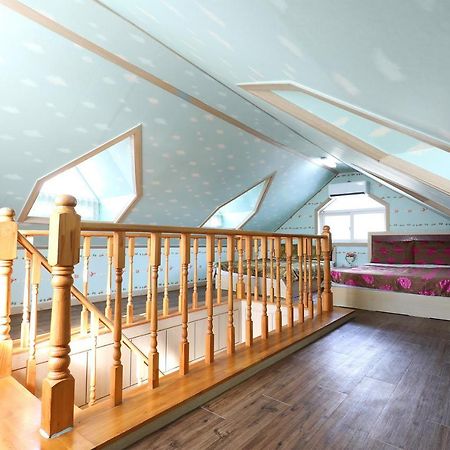 Yeowoogneul Pension Чхунчхон Екстер'єр фото